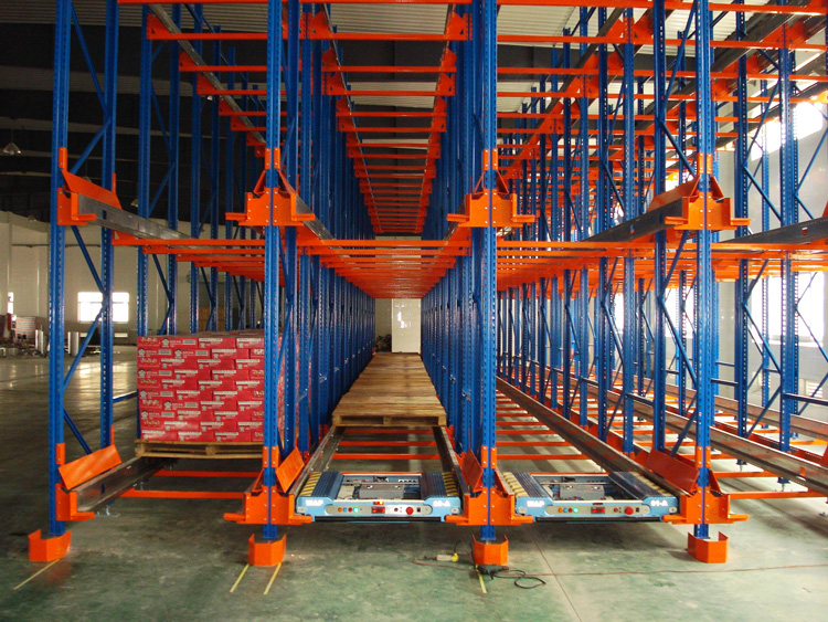 What problems should we pay attention to when using radio shuttle racks in cold storage