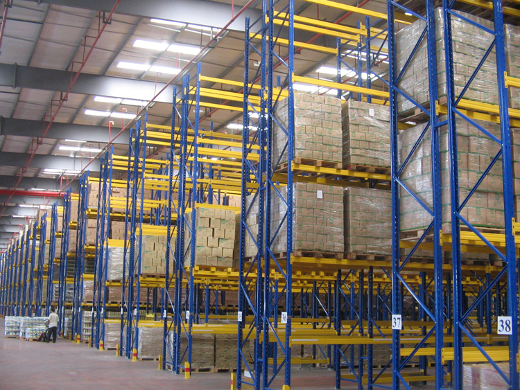 How to make good use of warehouse racks to reduce costs in the warehouse