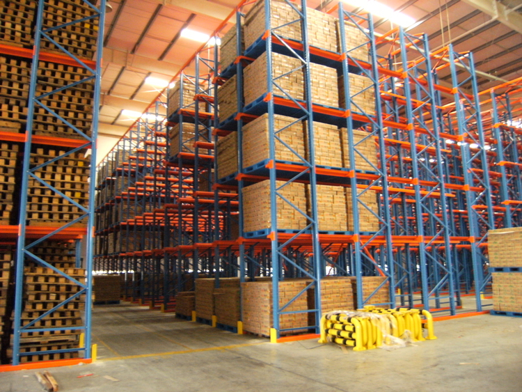 The features of drive in pallet racking