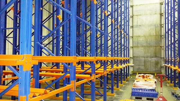 What is drive in pallet rack