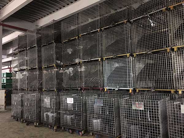 wire-mesh-storage-cage