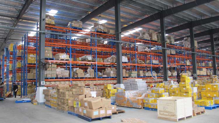 5 benefits of warehouse storage racks