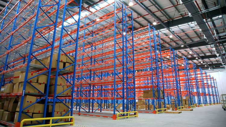 How to Spec Wire Deck for Your Warehouse